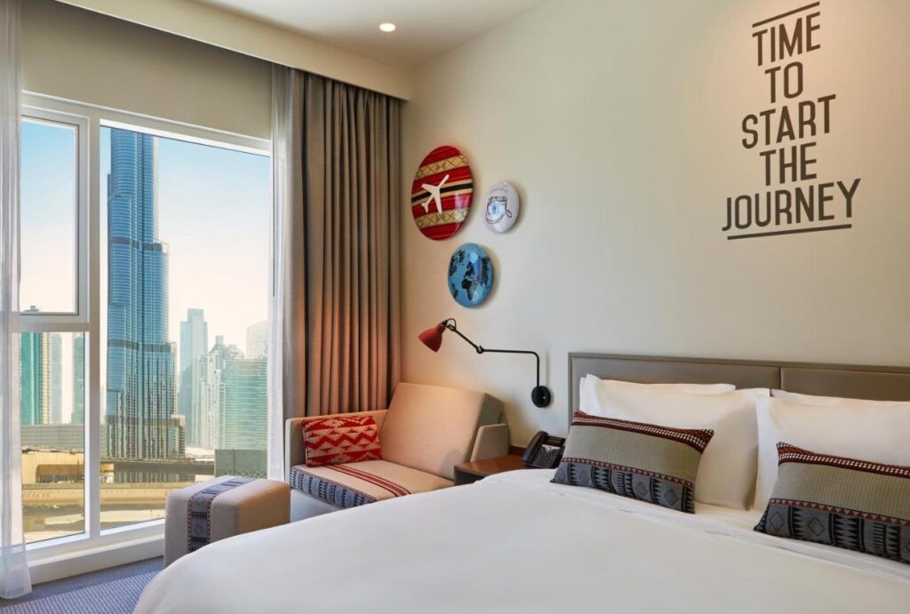 فندق روف داون تاون دبي هو من أفضل فنادق روف دبي