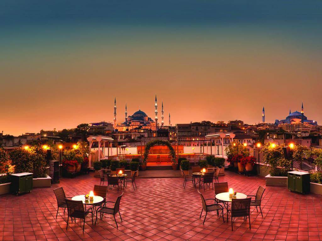 يعتبر فندق أرمادا اسطنبول أولد سيتي أحد أفخم فنادق السلطان أحمد إسطنبول.