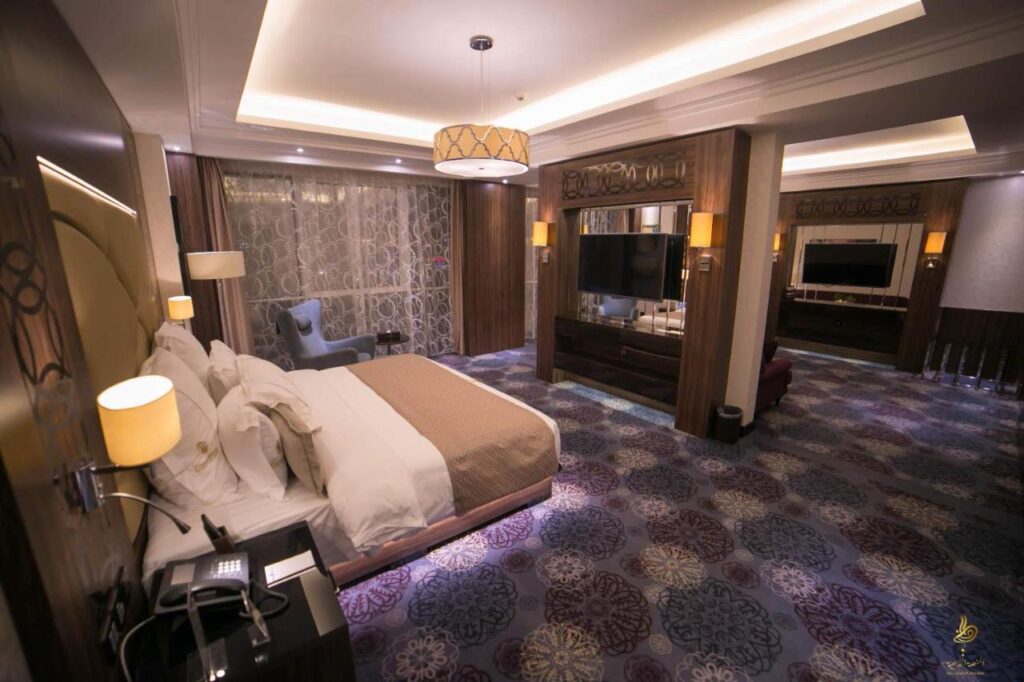 فندق الدار البيضاء جراند جدة هو من أشهر فنادق حلوه في جدة