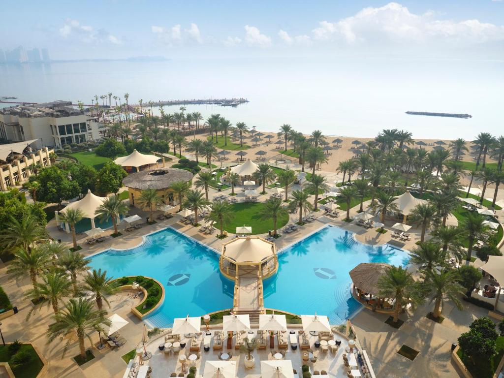 يعد فندق إنتركونتيننتال الدوحة أحد أجمل فنادق اللؤلؤة قطر.