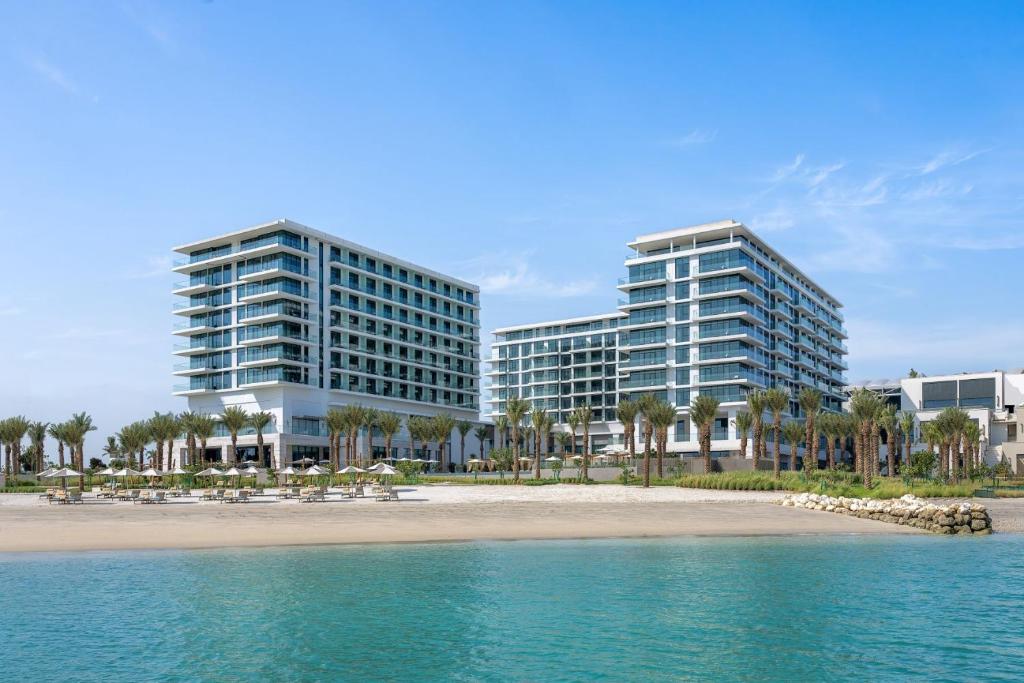 فندق العنوان البحرين أحد أشهر فنادق البحرين على البحر