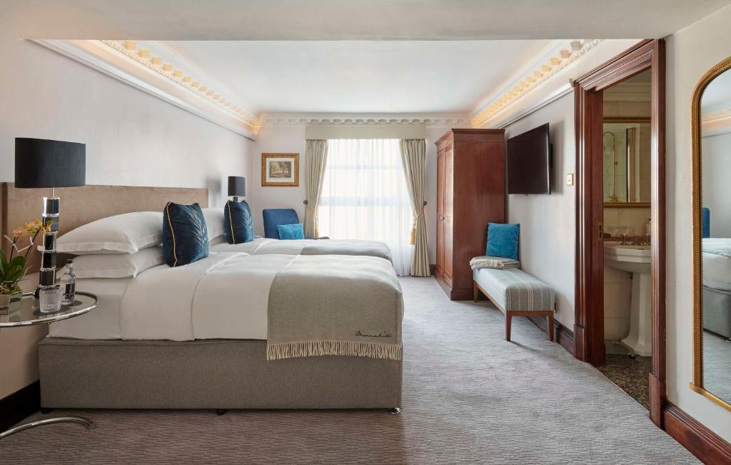 فندق تشرشل لندن أحد أفضل فنادق في لندن للسعوديين