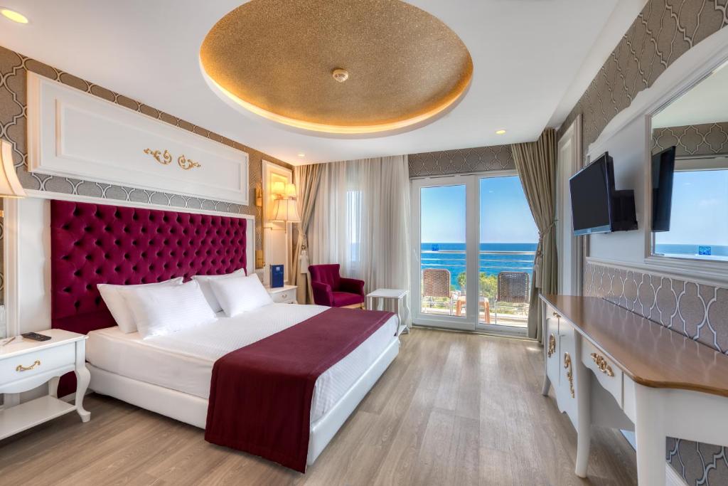 يعد فندق سي لايف أنطاليا من فنادق أنطاليا كونيالتي على البحر