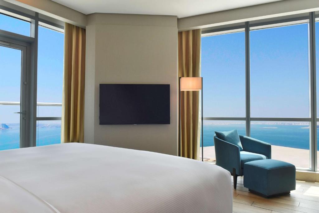 فندق هيلتون البحرين بأنه من أفضل فنادق الجفير البحرين