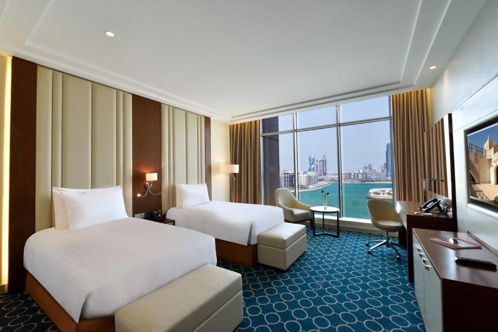  يحتل فندق جراند سويس بيل هوتيل البحرين مكانة مميزة بين فنادق البحرين وبخاصة فنادق على البحر البحرين