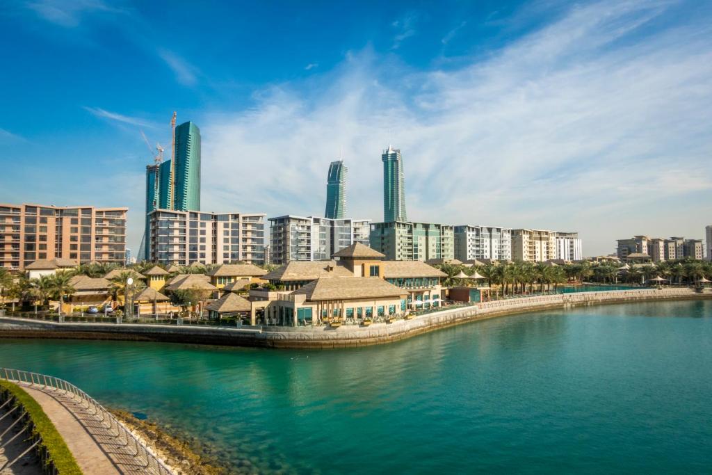 شاليهات الريف البحرين  من أبرز  شاليهات المنامة على البحر 