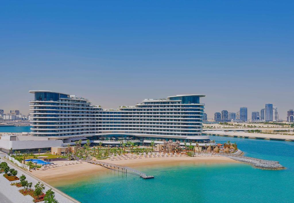 فندق والدورف أستوريا لوسيل أحد أفضل فنادق الدوحة على البحر