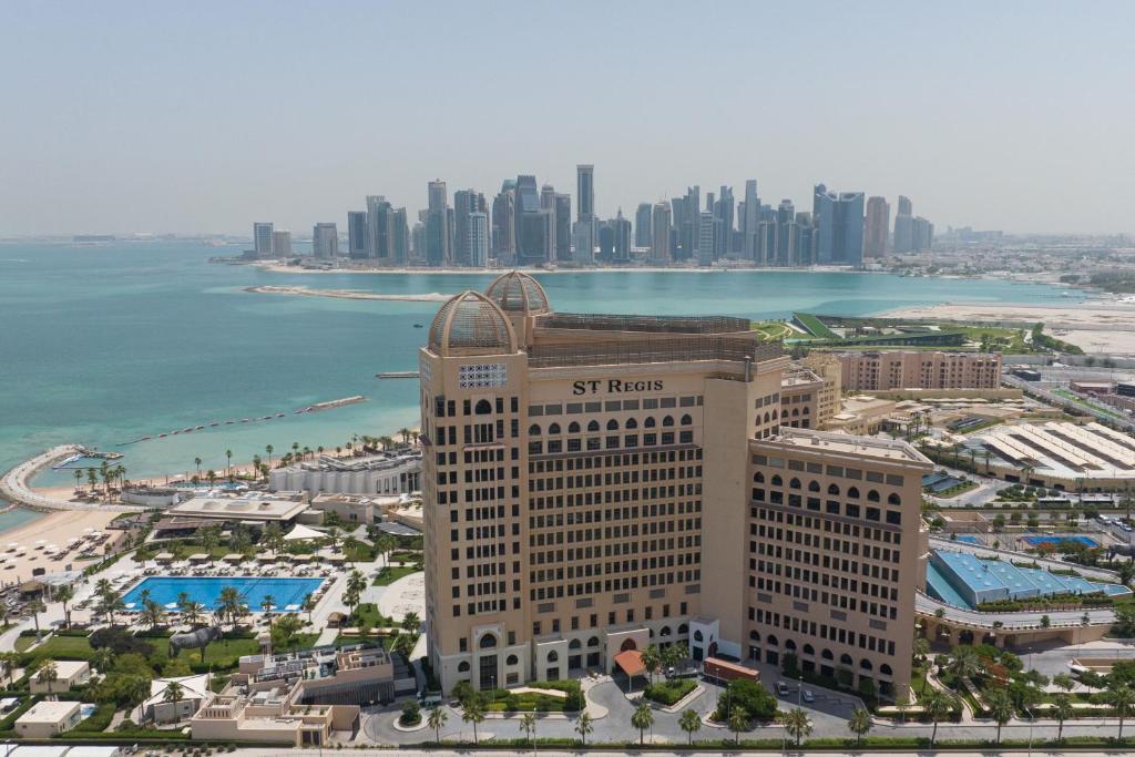 فندق سانت ريجيس الدوحة هو المكان المثالي للإقامة لمن يبحثون عن الأناقة والرفاهية