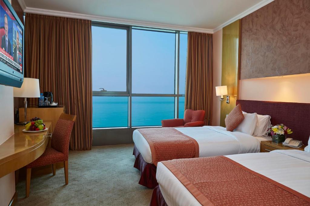 فندق جراند الكويت هو واحد من أحلي فنادق في السالمية على البحر
