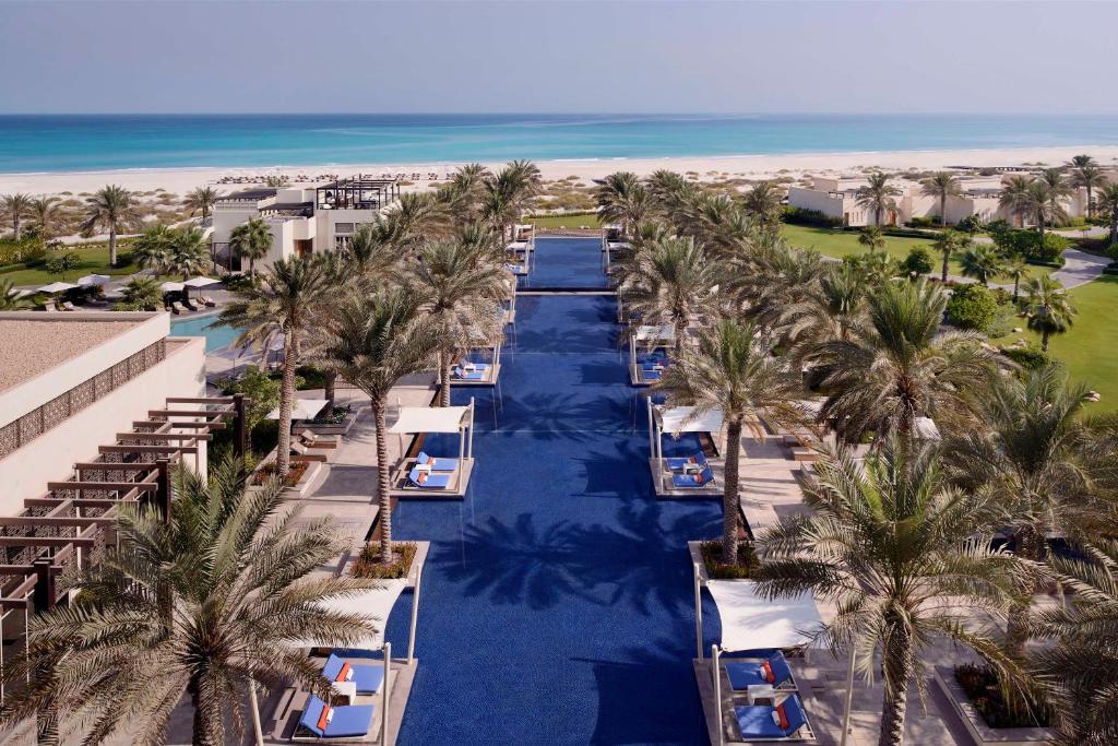 بارك حياة أبوظبي يعتبر من أفخم فنادق في أبو ظبي 5 نجوم
