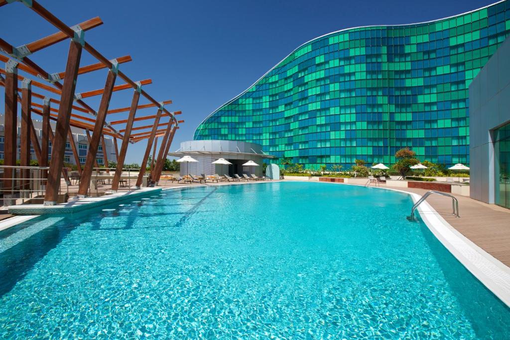 فندق ميلينيوم أبو ظبي الروضة من أجمل فنادق أرض المعارض أبو ظبي