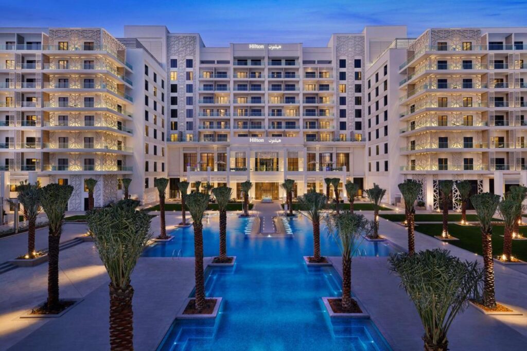 هيلتون أبو ظبي جزيرة ياس واحد من فنادق الياس أبو ظبي الفاخرة