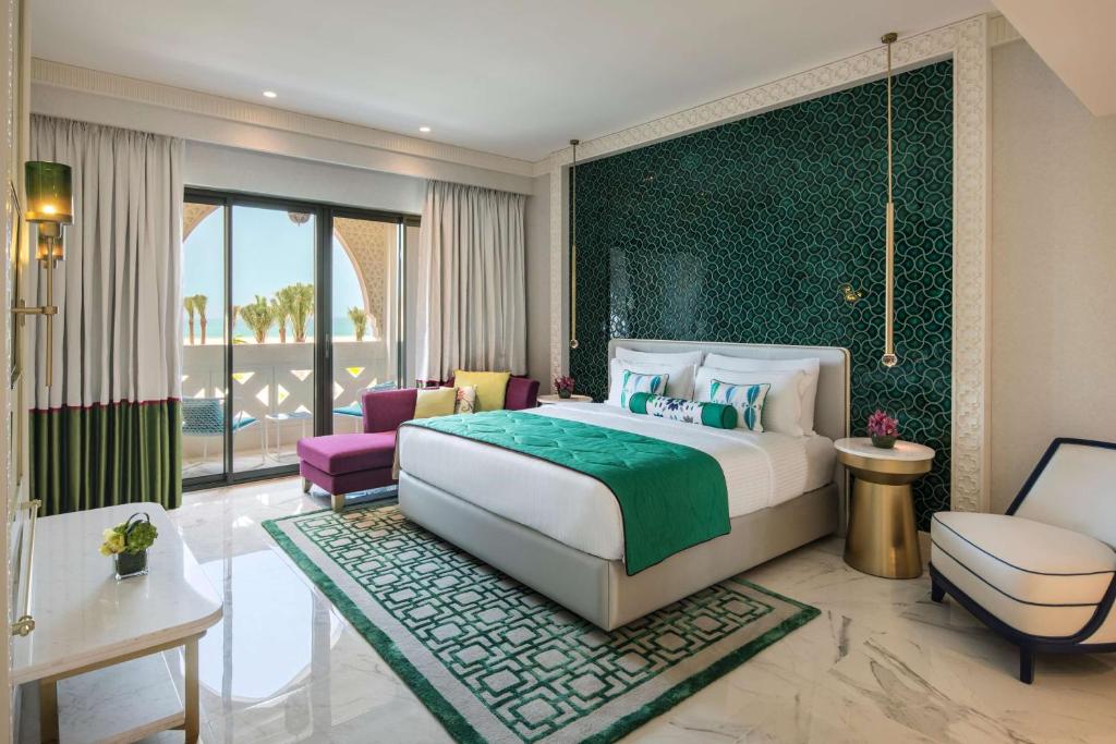 فندق ريكسوس بريميوم جزيرة السعديات من أفضل فنادق أبو ظبي خمس نجوم.