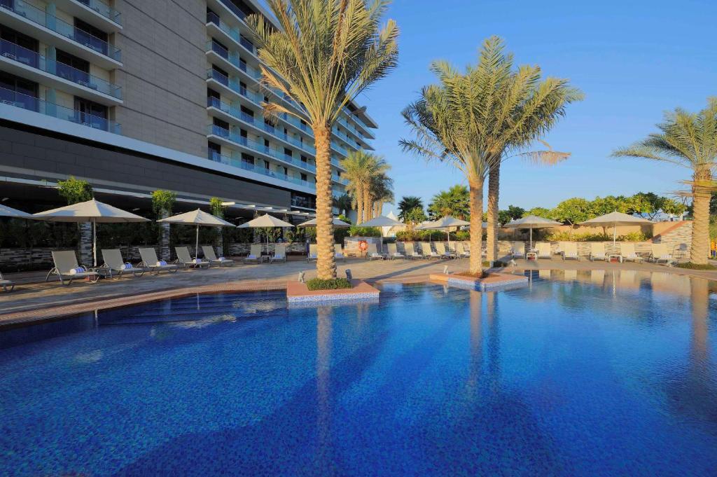 بارك ان راديسون أبو ظبي جزيرة ياس يعتبر من أرخص فنادق أبو ظبي على البحر