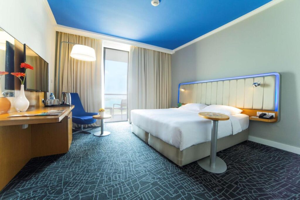 بارك ان راديسون أبو ظبي جزيرة ياس يعتبر من أفضل فنادق جزيرة ياس أبو ظبي