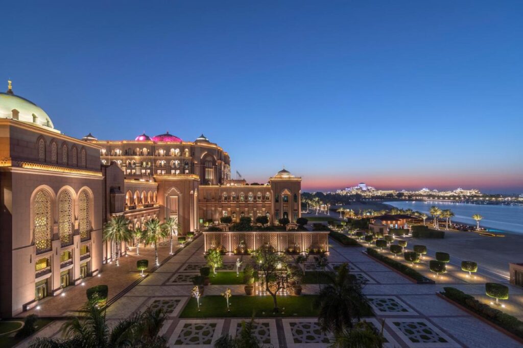 قصر الامارات أبو ظبي واحد من أفخم فنادق أبو ظبي
