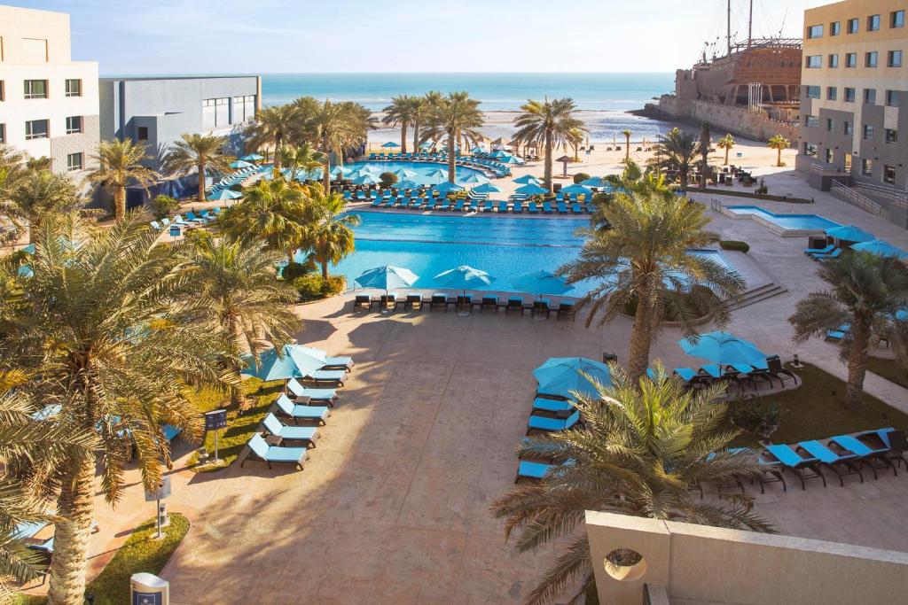 شاطئ النخيل الكويت يعد أفخم فندق في الكويت
