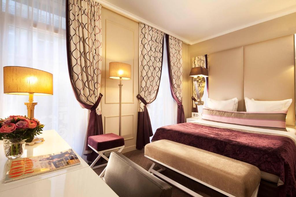 فندق غاليلو شانزليزيه من أفضل فنادق 3 نجوم في باريس.
