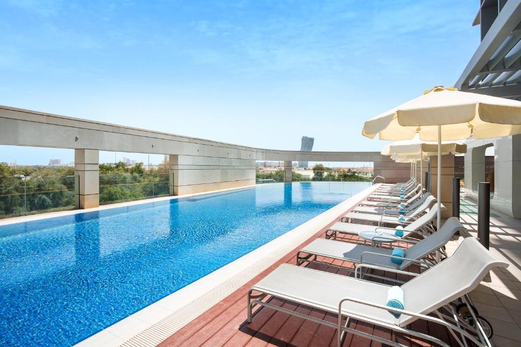 نوفوتيل أبو ظبي البستان يعتبر أرخص فندق في أبو ظبي
