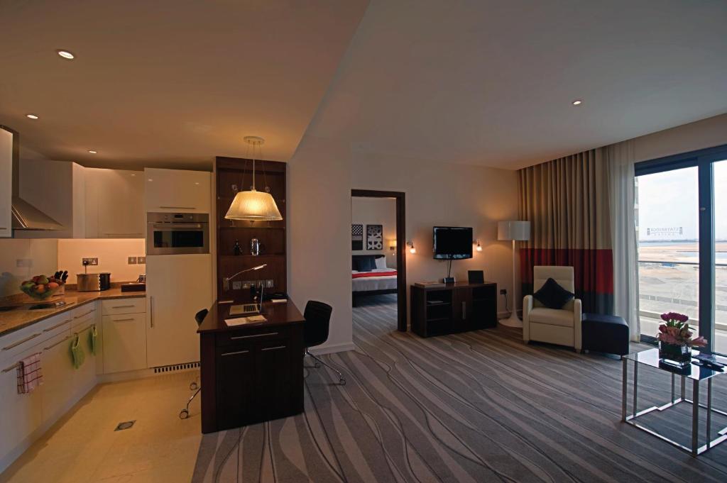 ستيبريدج سويتس جزيرة ياس أبو ظبي يعد من أحسن شقق فندقية جزيرة ياس
