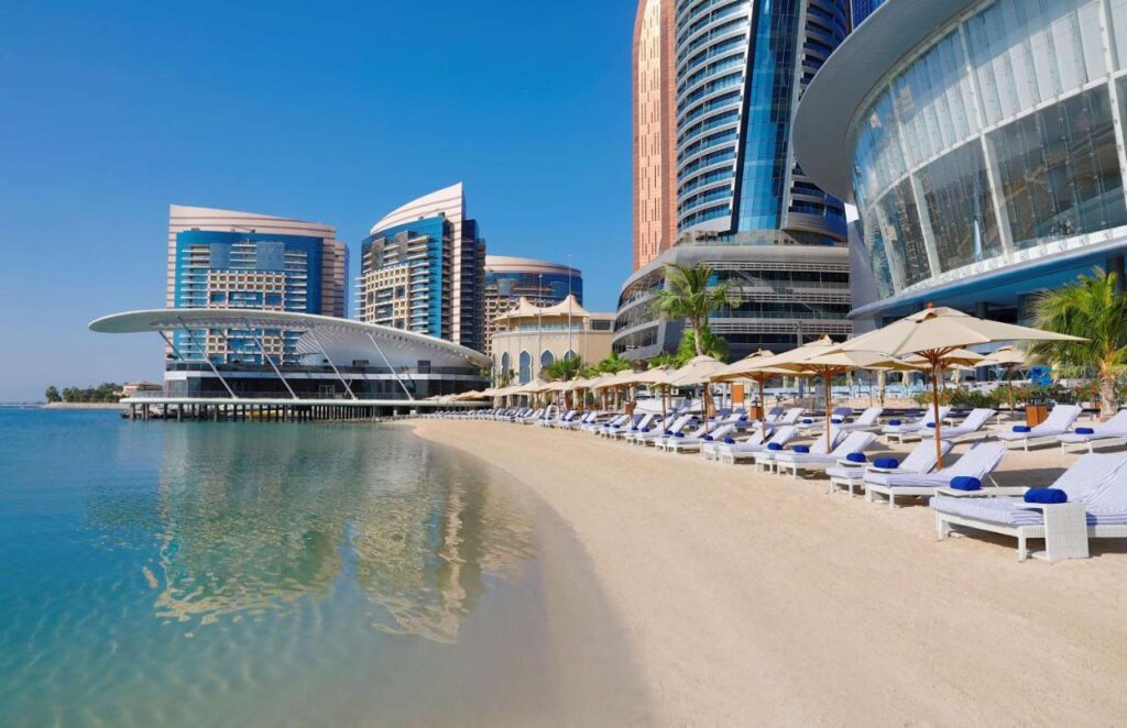 فندق كونراد أبوظبي أبراج الإتحاد أروع فندق مع مسبح خاص في الغرفة أبو ظبي.