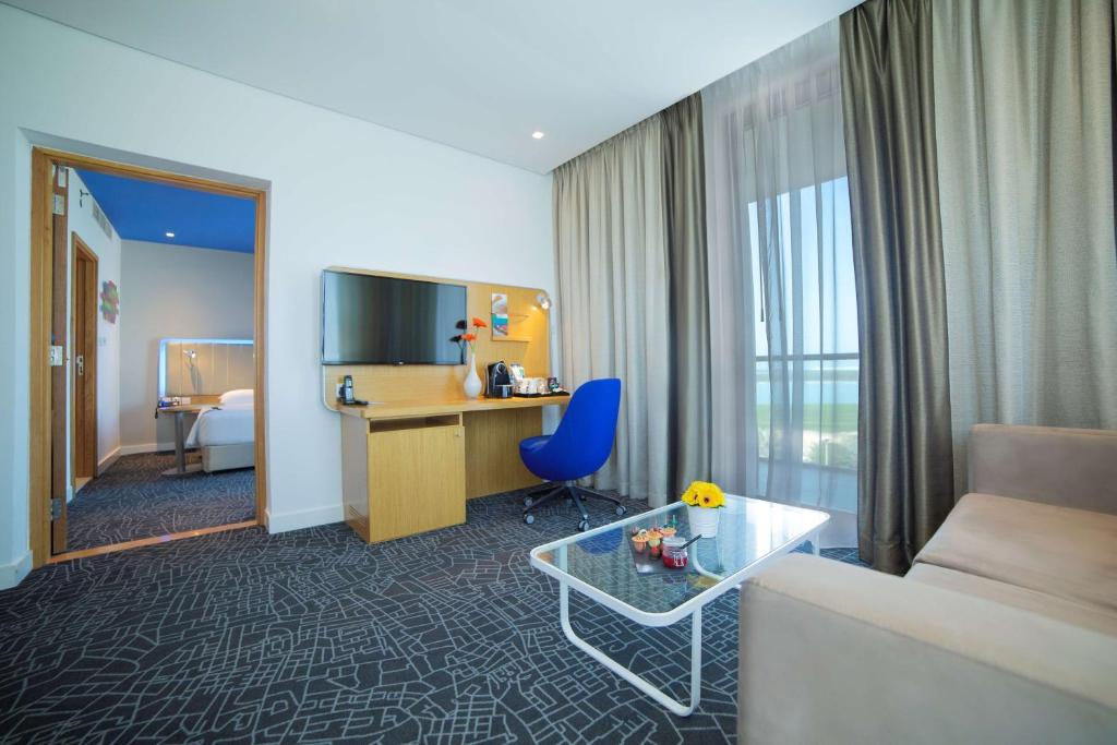فندق بارك ان راديسون أبو ظبي جزيرة ياس من أفضل فنادق بالقرب من ياس ووتر أبو ظبي.