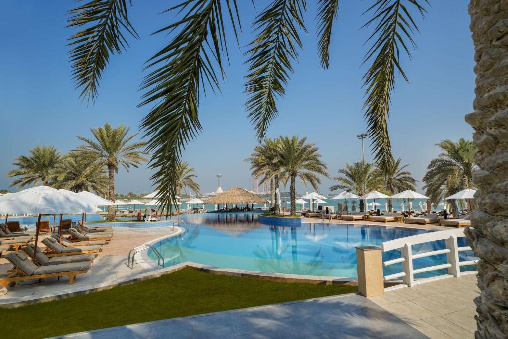 فندق راديسون بلو أبو ظبي كورنيش أفضل فنادق جديدة في أبو ظبي